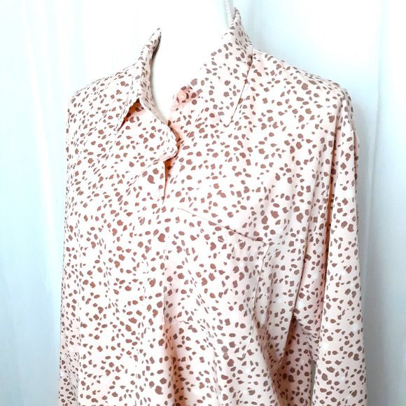 ASTR The Label Peach Button Down Blouse Cheetah Print - Picture 2 of 8